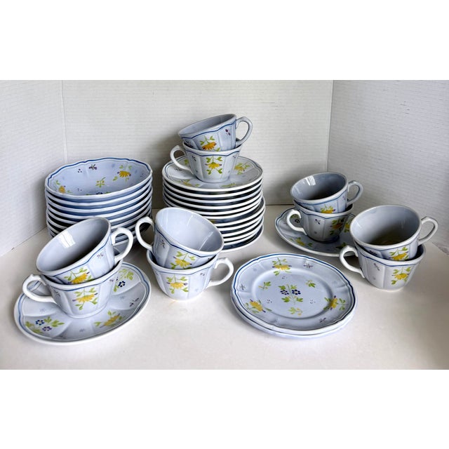 1970 Longchamp Printemps French Faience Dinnerware Service - 82 Pieces For Sale - Image 14 of 18