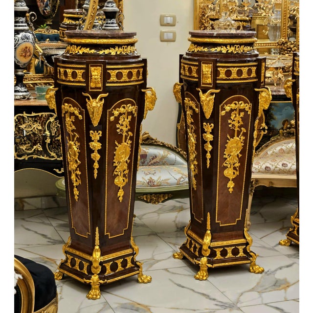 French Elegant Louis XV Wood Pedestal With Marble Top, Three Drawers & Bronze Ornaments For Sale - Image 3 of 4