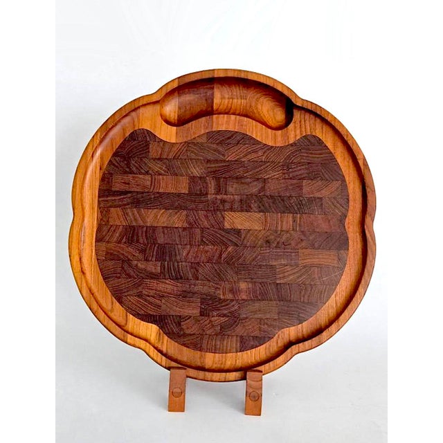 1960s Danish Teak Wood Scalloped Charcuterie/Carving Board Designed by Richard Nissen For Sale In Miami - Image 6 of 9