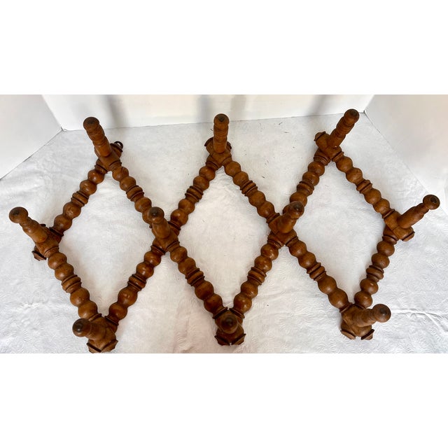 Mid 20th Century Vintage French Spindle Turned Wood Expandable Coat/Hat Rack For Sale - Image 5 of 15