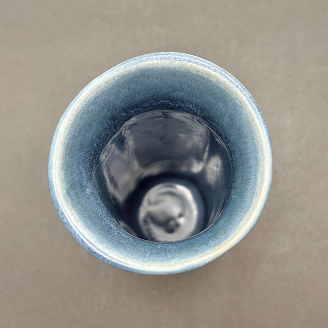 Late 20th Century Vintage Bill Campbell Studio Art Pottery Drip Glaze Vase in Blue and Brown For Sale - Image 5 of 7