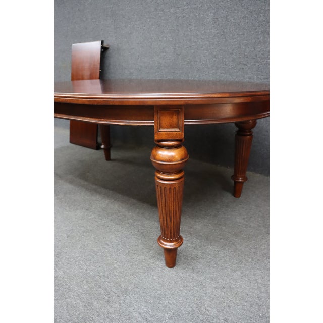 Transitional Thomasville Attributed Cherry Oval Double Pedestal Dining Table With Extensions For Sale - Image 3 of 13
