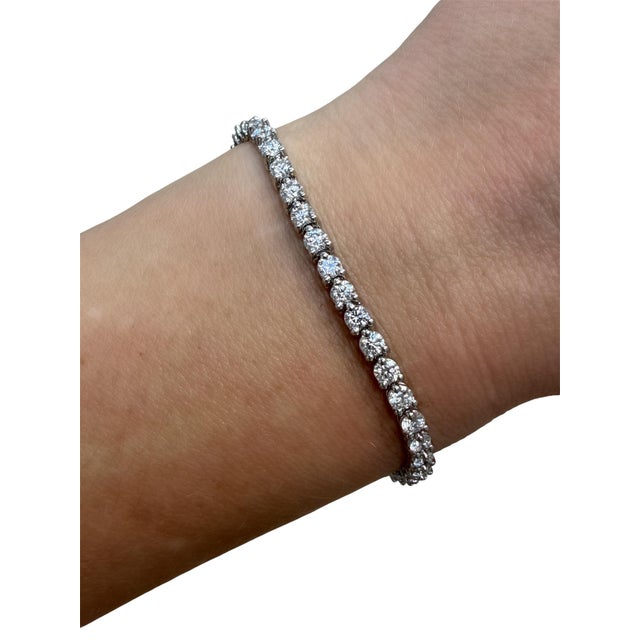 Contemporary Tiffany & Co., Victoria 4.73 Carat Diamond and Platinum Bracelet For Sale - Image 3 of 5