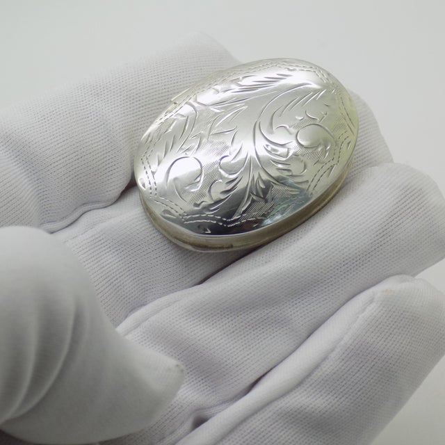 Silver Vintage Italian Sterling Silver 925 Chiseled Oval Trinket Box by Gardenia Preziosi, 1980s For Sale - Image 8 of 14