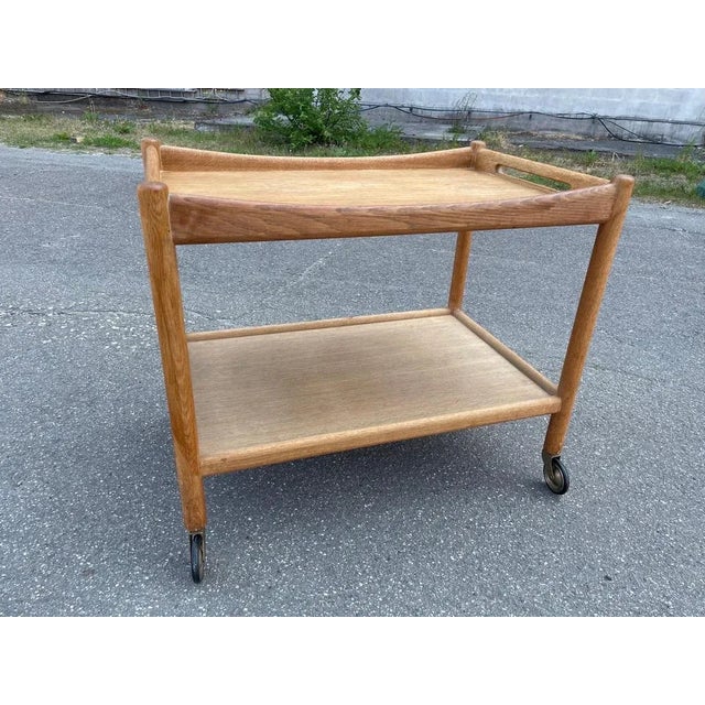 Mid-Century Modern Bar Cart in Oak attributed to Hans Wegner, Denmark, 1950s For Sale - Image 11 of 13