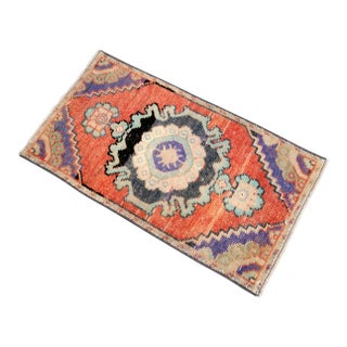 1960s Hand Knotted Door Mat, Entryway Rug, Bath Mat, Kitchen Decor, Rug, Turkish Rug - 1'5" X 2'6" For Sale