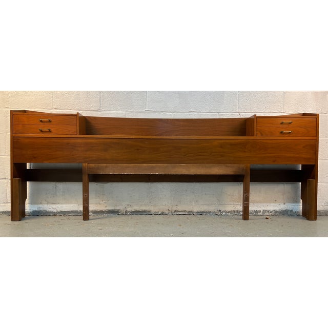 Mid-Century Modern Mid 20th Century Attributed Young Manufacturing Mid-Century Walnut King Headboard For Sale - Image 3 of 14