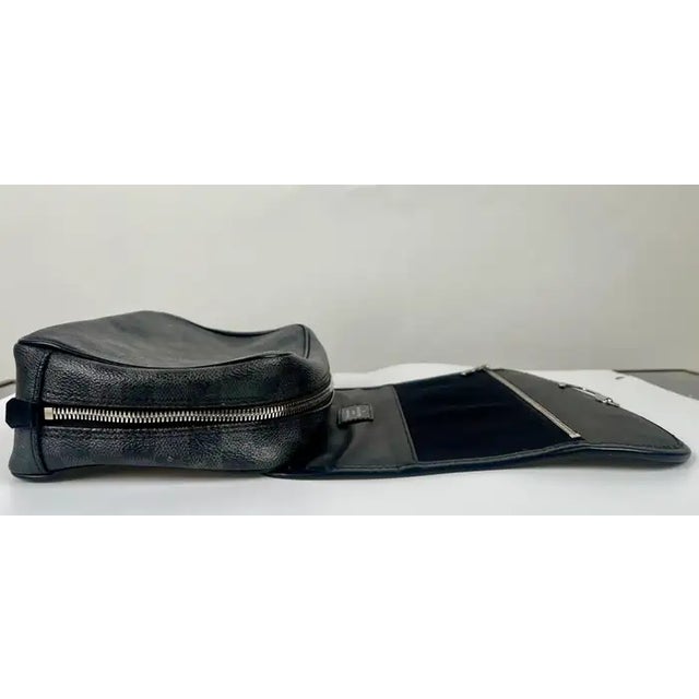 Louis Vuitton Damier Graphite Hanging Toiletry Pouch Bag Travel Organizer For Sale - Image 9 of 15