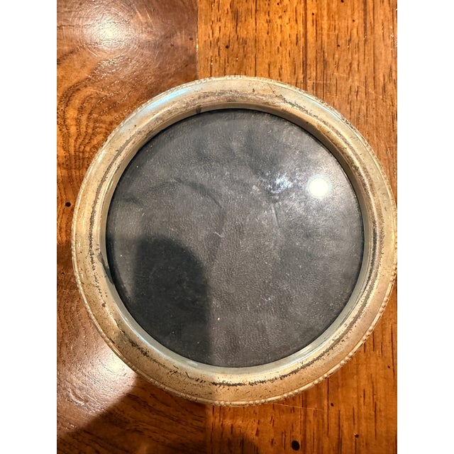 Metal Charming Pair of Vintage Frames. Their Petite Scale Makes Them Ideal for Displaying Cherished Photographs, Silhouette Portraits Etc. For Sale - Image 7 of 10