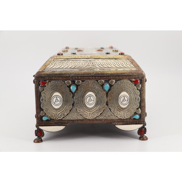 1960s Large Box Decorated With Silver and Turquoise Stones For Sale - Image 12 of 17