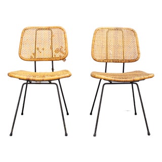 Model 550 Dining Chairs in Wicker by Dirk Van Sliedregt, Netherlands, 1950s, Set of 2 For Sale