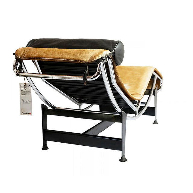 Vintage Le Corbusier, Pierre Jeanneret, Charlotte Perriand chaise lounge LC4 created in 1928's. Manufactured by Cassina...