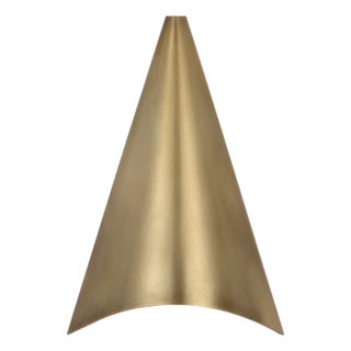 Kelly Wearstler for Visual Comfort Signature Piel 9" Indoor/Outdoor Wall Wash in Antique-Burnished Brass For Sale