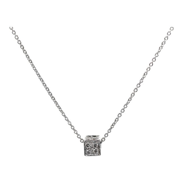 18k(750) White Gold Natural Diamond Square Box Shape Pendant Necklace With Chain For Sale