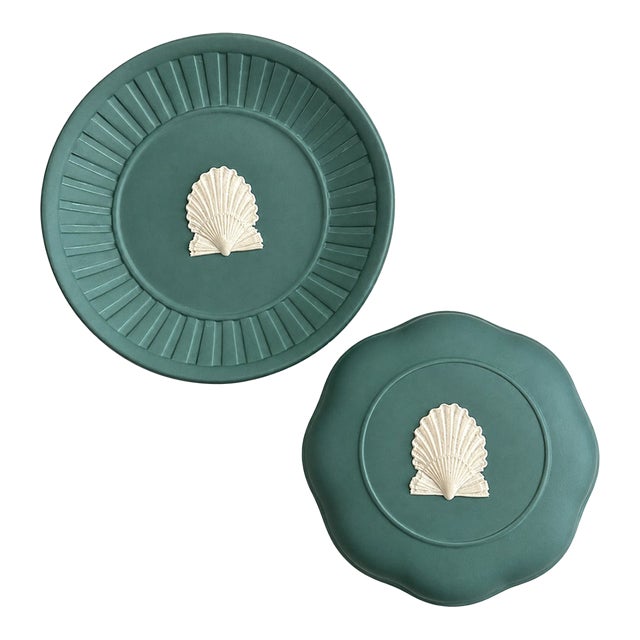 Vintage Wedgwood Jasperware Teal Green Scallop Shell Petite Trinket Dish & Lidded Box For Sale