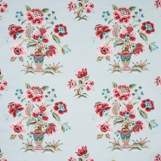 Sample - Schumacher Ashford Linen Fabric in Rose & Sky For Sale In Charlotte - Image 6 of 6