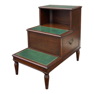 Antique English Library Steps in Mahogany and Green Tooled Leather by the Company of Master Craftsmen for W & J Sloane