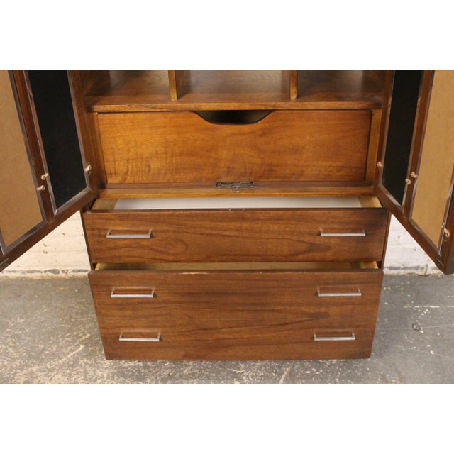 Mid-Century Armoire Style Cabinet by Lane Furniture For Sale In New York - Image 6 of 18