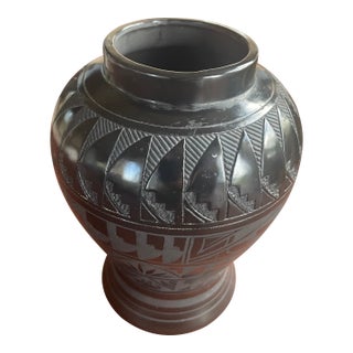 Native American Navajo Marvin Blackmore Black Pottery Vase For Sale