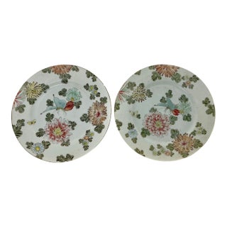 Pair or Antique Japanese Hand Painted Kutani Porcelain Dishes For Sale