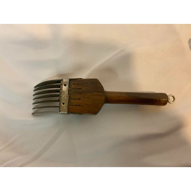 Early 20th Century Decorative Turkish Wool Rug Wall Hanging Weaving Loom For Sale In Dallas - Image 6 of 9