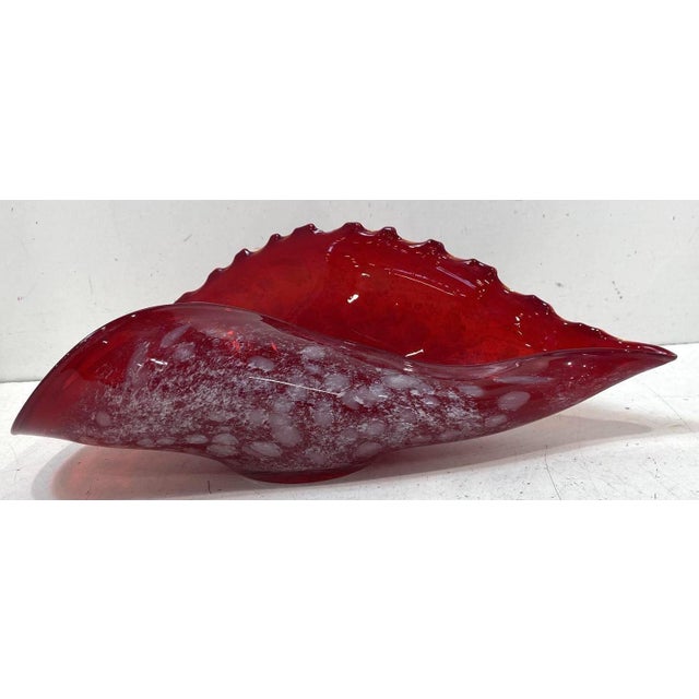 Contemporary Large Festive Hand-Blown Crimson Red and White Speckled Art Glass Conch Shell Centerpiece For Sale - Image 3 of 15