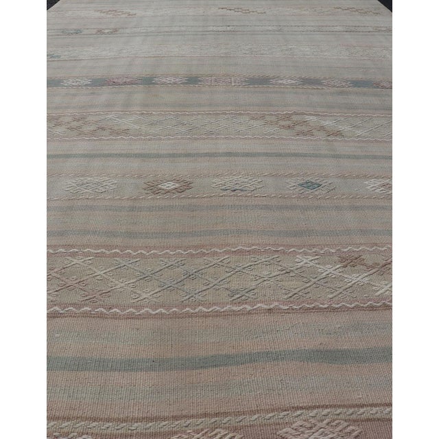 Pink Flat-Weave Turkish Kilim With Embroideries in Earthy Tones and Hints of Pink 5'8" X 10'8" For Sale - Image 8 of 12