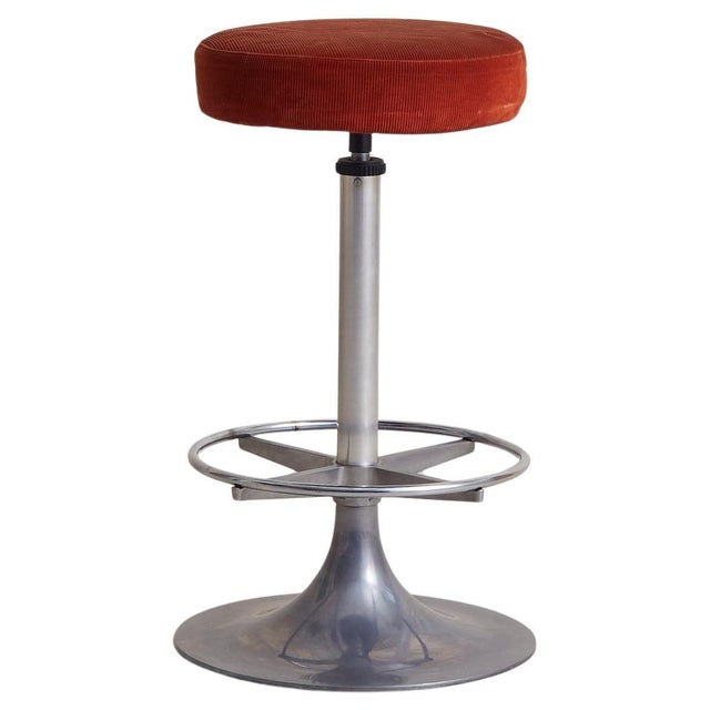 Metal French Chrome Bar Stool in Original Burnt Orange Corduroy, 1960s For Sale - Image 7 of 18