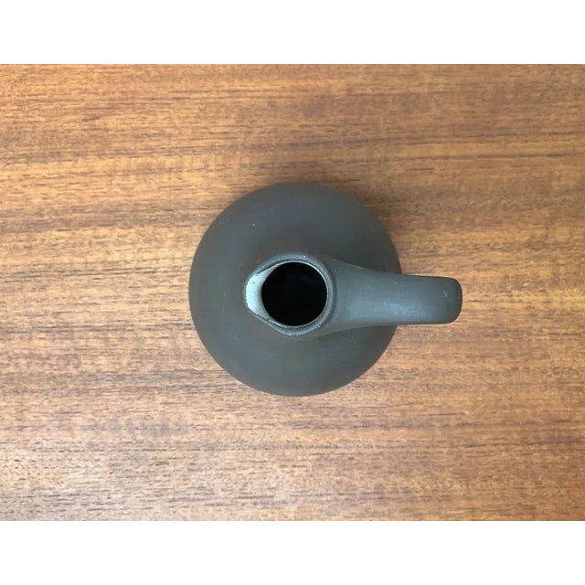 Mid-Century Modern Mid-Century German Minimalist Vase by Hildegard and Peter Delius for Hamelner Töpferei, 1960s For Sale - Image 3 of 18