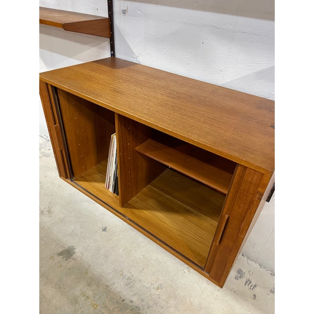 Wood Danish Modern Wall Unit of Shelving System by Kai Kristiansen for Fm Mobler For Sale - Image 7 of 10
