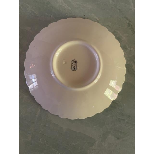 Mid 20th Century Vintage Gien Floral Daisy Plates, Set of 7, France For Sale - Image 5 of 5