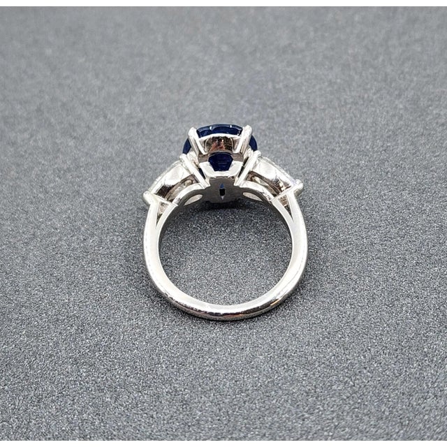 6.51 Ct Gia Certified Sapphire and Diamond Ring, Size 4.5 For Sale In Chicago - Image 6 of 9