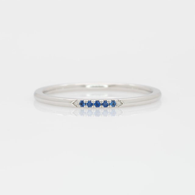Classic Blue Sapphire Band Ring Crafted in Solid 14k Gold, Fine Jewelry, Size 6.75 For Sale - Image 4 of 7