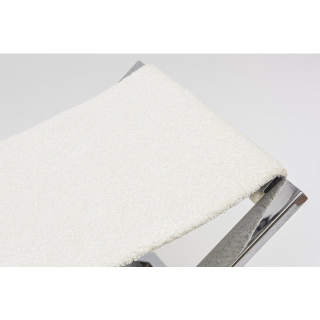 1980s Vintage X Frame Chromed Steel Bench With New White Boucle Sling Upholstery 80's For Sale - Image 5 of 12