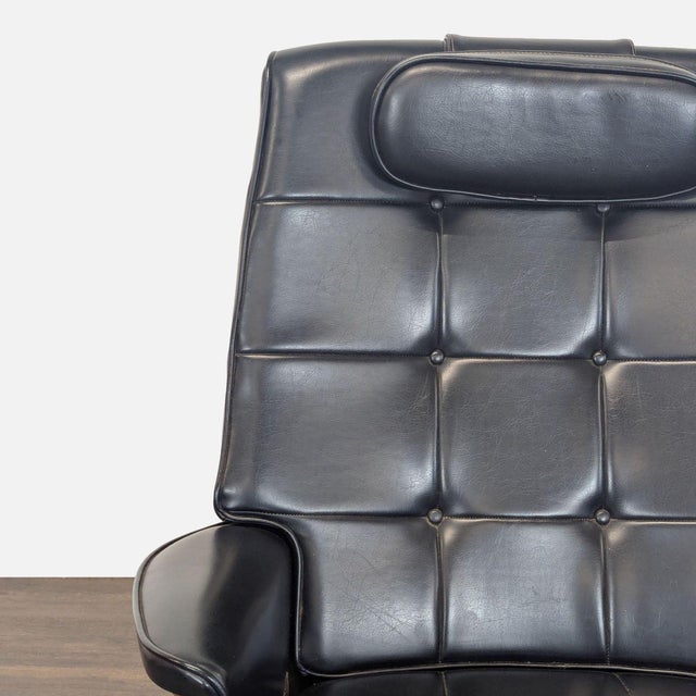 Vintage Heywood-Wakefield Mid Century Modern Black Leather Lounge Chair & Ottoman For Sale - Image 15 of 18