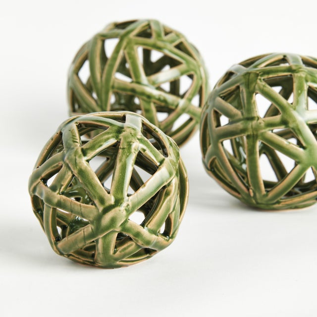 Contemporary Alicia Orb Small For Sale - Image 3 of 3