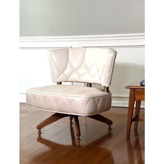 1960s Set of 3 Faux Leather Swivel Lounge Chairs Attributed to Kroehler For Sale - Image 18 of 18