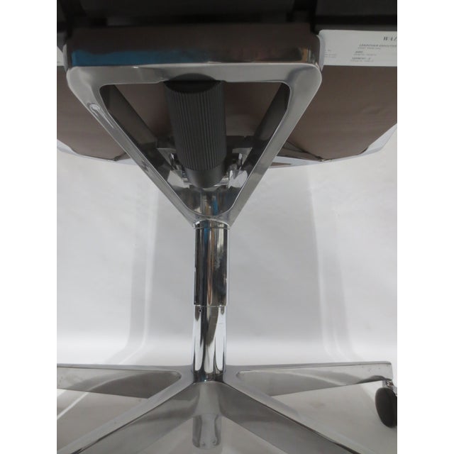 Contemporary Walter Knoll Leadchair Soft Executive High Back Office Chair in Cigar (New) For Sale - Image 3 of 8