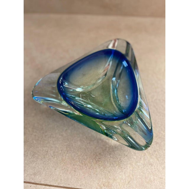 Mid-century Murano Sommerso decorative bowl in a beautiful mix of blues and greens. Perfect for use as a vide-poche,...