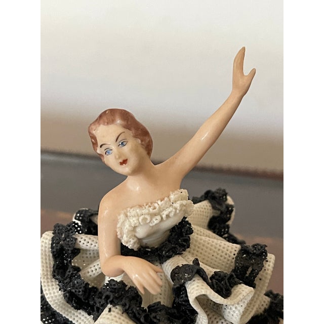 Textile 20 Th Century Capodimonte Dresden Balerinas Lace Porcelain For Sale - Image 7 of 7