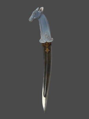 Khanjar dagger in chalcedony with a giraffe head, INDIA, Mughal Dynasty (1526-1857)
