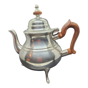 Vintage Williamsburg Stieff Pewter Footed Tea/Coffee Pot