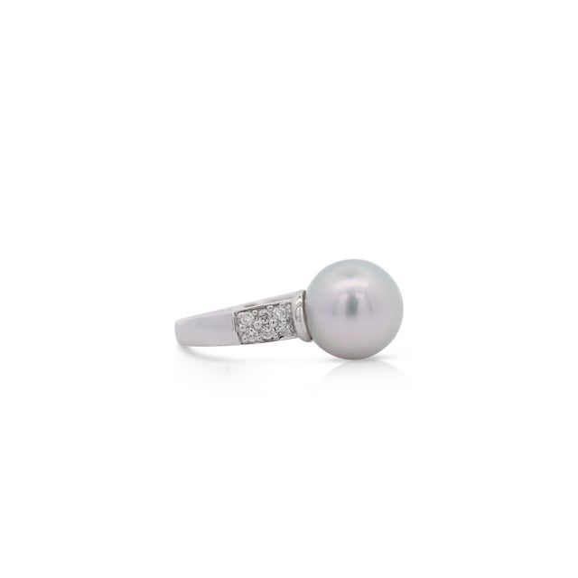 12mm Cultured South Sea Pearl & Round Diamond Ring in Platinum Size 6.25 For Sale - Image 4 of 6