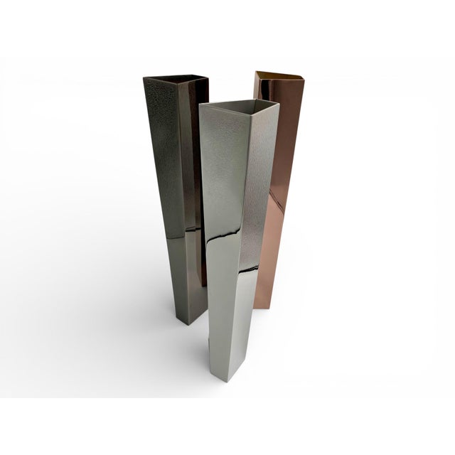 Modern Sculptural Triptych Crevasse Vases by Zaha Hadid for Officina Alessi, 2005, Set of 3 For Sale - Image 3 of 15