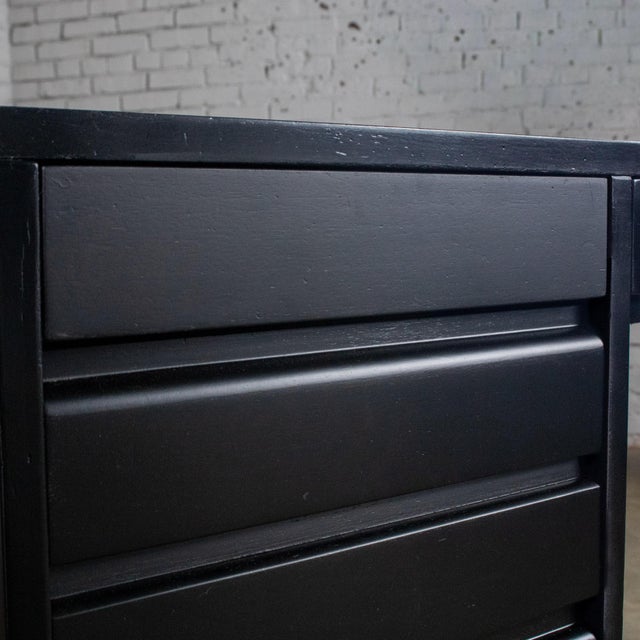 Mid-20th Century MCM Desk by Sligh Furniture Cross Country Line With Black Painted Frame For Sale - Image 11 of 17