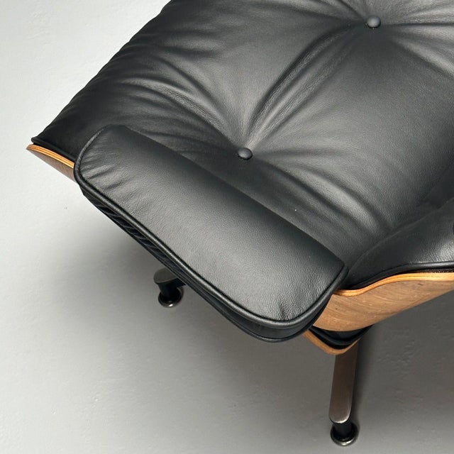 Wood Charles & Ray Eames, Mid-Century Modern, Eames Lounge Chair, Black Leather, Wood For Sale - Image 7 of 10