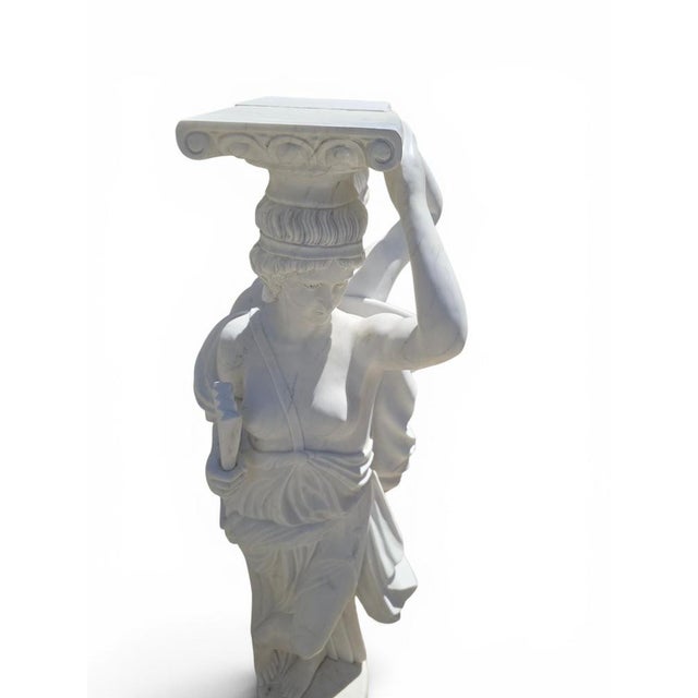 Stone Italian Classical Marble Pedestals with Sculpted Figures, 1980, Set of 2 For Sale - Image 7 of 14