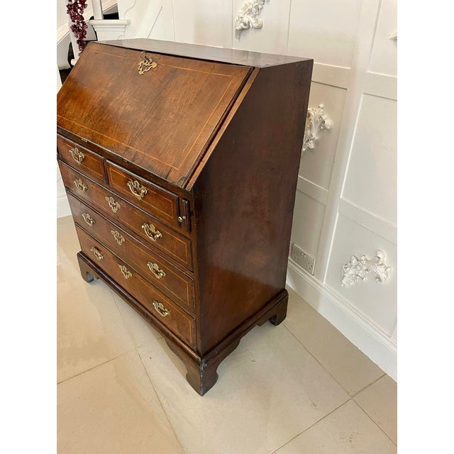 Antique George I Figured Walnut Bureau with Original Handles , 1720 For Sale - Image 13 of 18