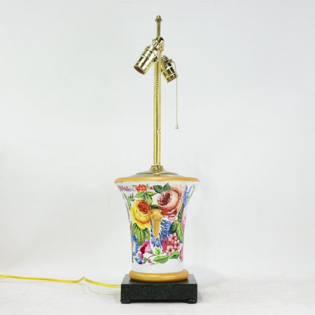 Pair of Vintage Floral Hand-Painted Brunschwig & Fils Wooden Table Lamps With Green Faux Marble Bases For Sale - Image 9 of 18