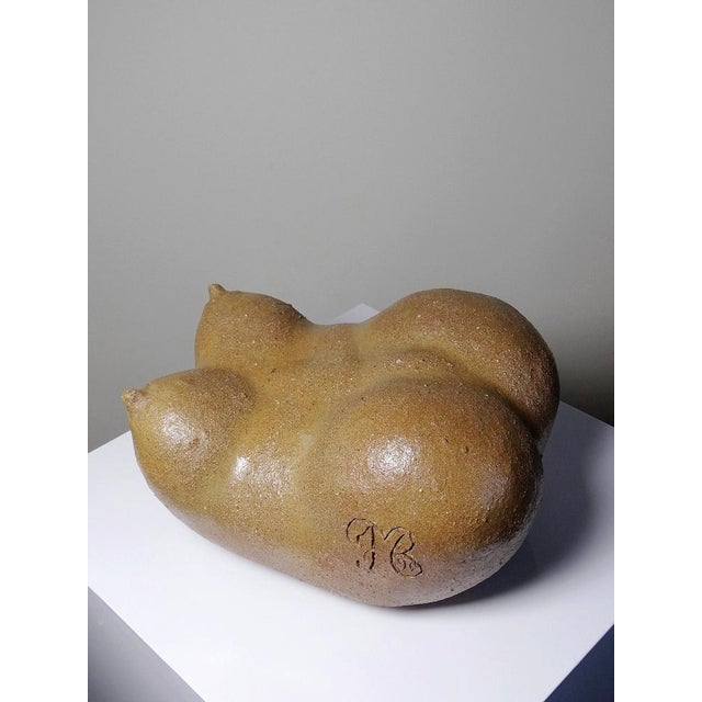 Large Sculptural Venus in Sandstone, 1990s For Sale - Image 9 of 16